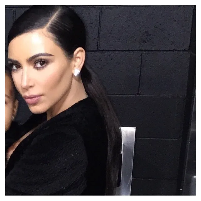 Wajah North hanya muncul seperti ini :( @ instagram.com/kimkardashian