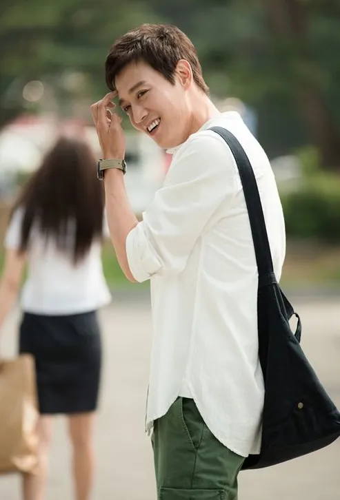 Kim Rae Won menikmati momen syuting bareng Park Shin Hye © soompi.com