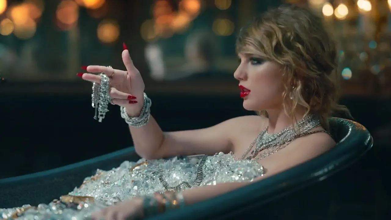 Inilah scene di mana Taylor dianggap telah menyindir Kim © YouTube/Taylor Swift