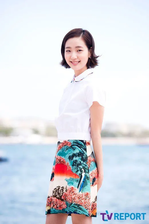 Ternyata Kim Go Eun salah satu penggemar web toon Cheese in the Trap loh. ©credit as tagged