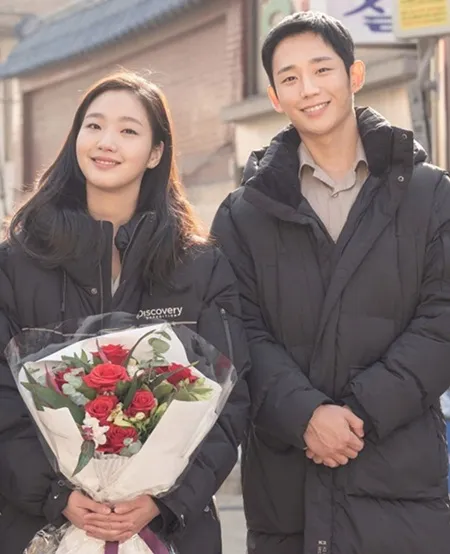 Kim Go Eun dan Jung Hae In © CGV Art House