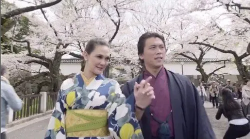 Luna Maya & Reino Barack © Instagram Luna Maya