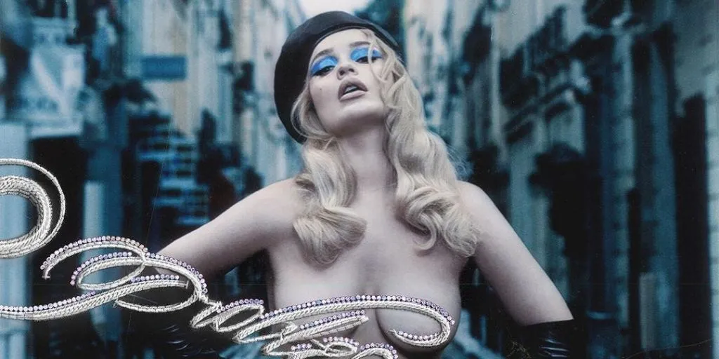 Kim Petras - Treat Me Like A Ho