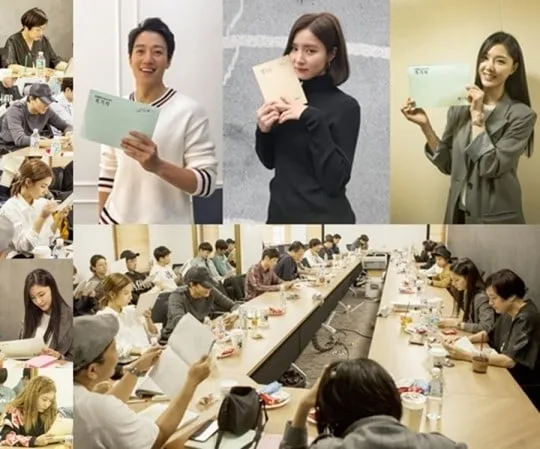 Pembacaan naskah pertama BLACK KNIGHT. © soompi.com