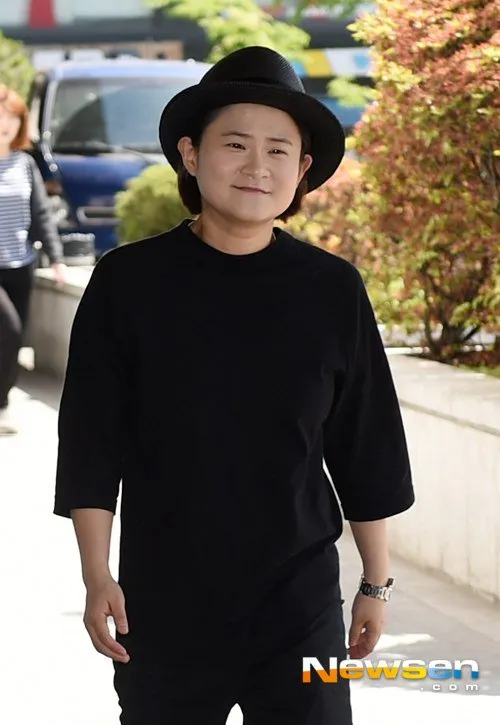 Kim Shin Young akui telah belasan belasan kali ditolak seorang pria. © Newsen