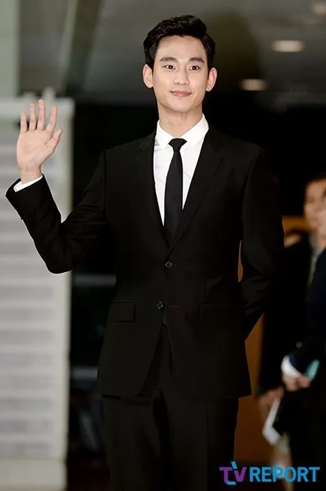 Kim Soo Hyun mengakui jika Kim Joo Na adalah adik kandung (berbeda ibu). ©TV Report