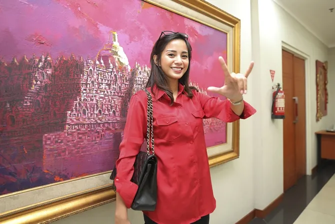 Kirana Larasati tak ambil pusing soal aji mumpung terjun ke politik © KapanLagi.com/Budy Santoso