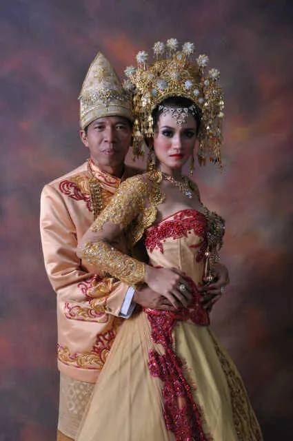 Foto yang diduga foto pernikahan Kiwil dan Lina Marlina