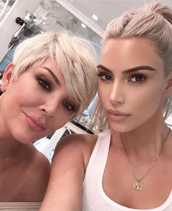 Kim Kardashian dan sang mama, Kris Jenner (credit : instagram.com/kimkardashian)