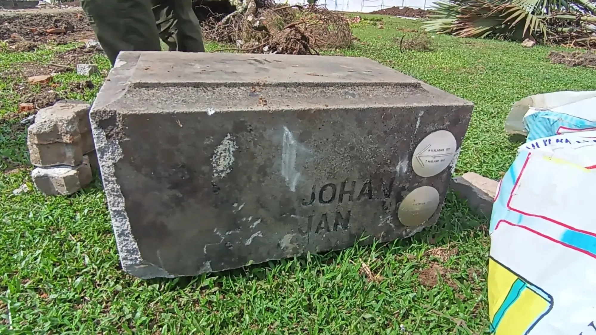 Mengenang Anak dan Istri Tonko Oosterhuis / Credit Foto: KapanLagi.com/Darmadi Sasongko