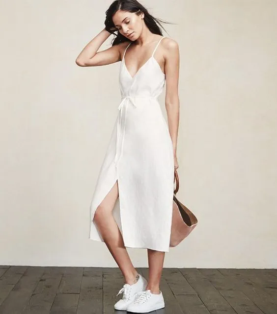 (c) whowhatwear