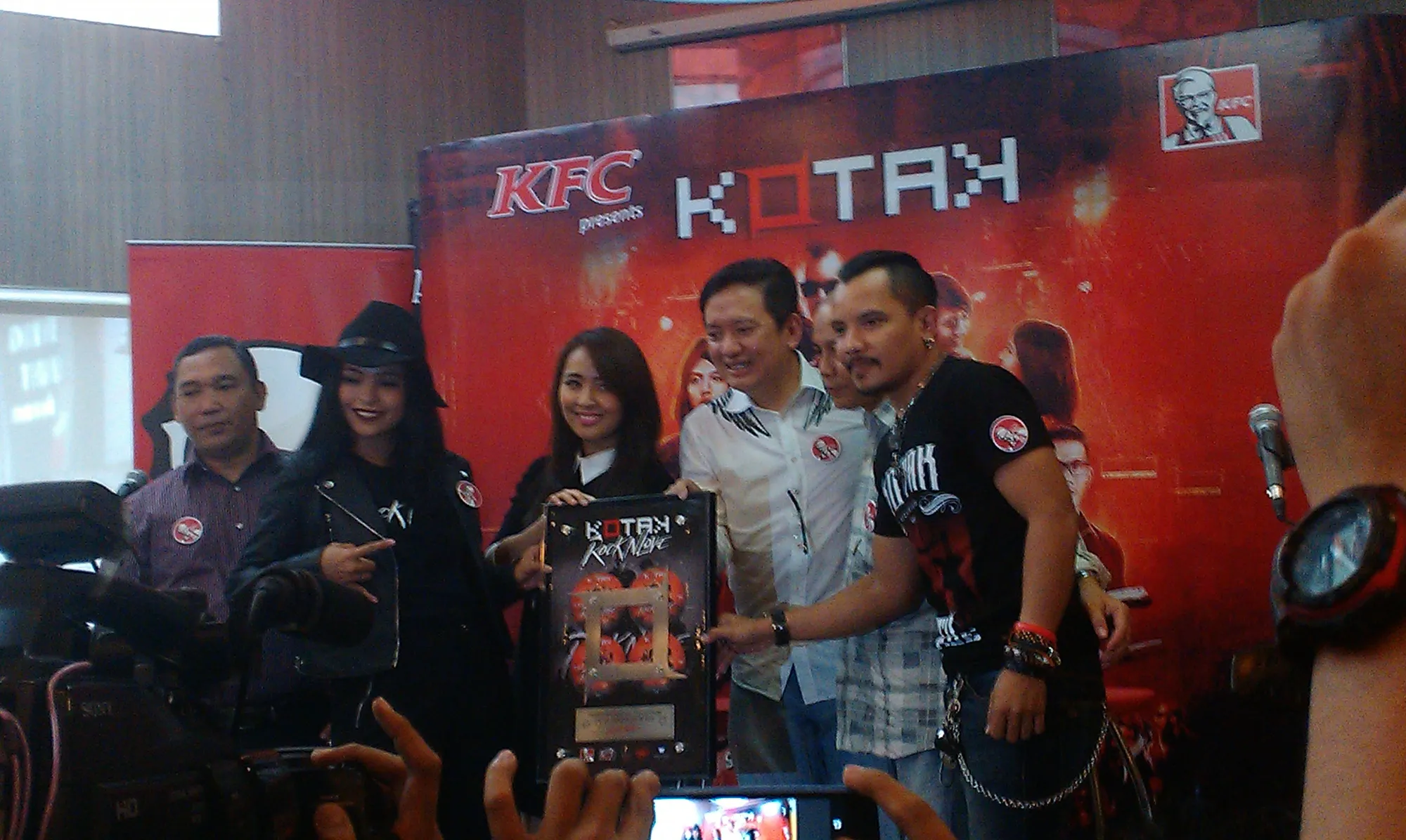 Selamat untuk pencapaian Kotak kali ini, sukses terus! ©KapanLagi.com/Abbas Aditya