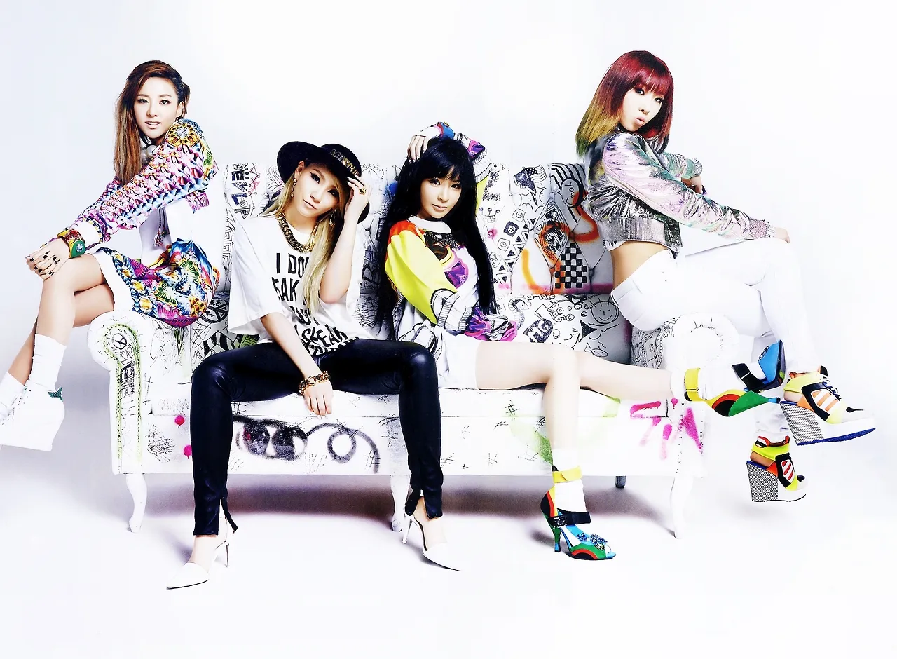 2NE1 bubar awal tahun 2016 ©moonROK