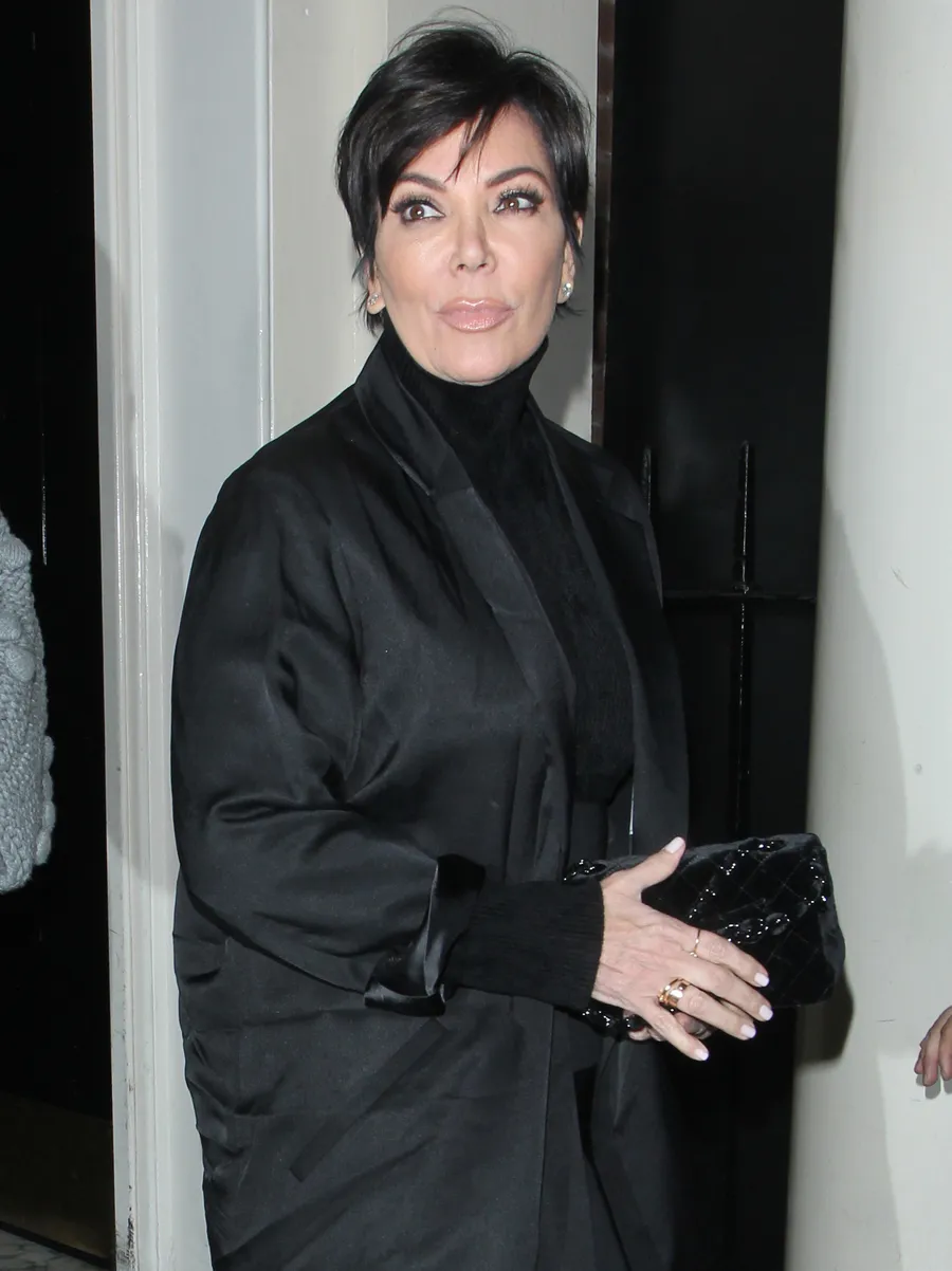 Kris Jenner akui melakukan oprasi payudara © Splashnews