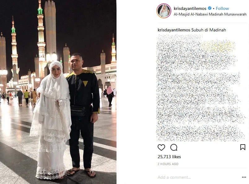 KD dan Raul Lemos umrah di Tanah Suci di bulan Ramadan ©instagram/krisdayantilemos