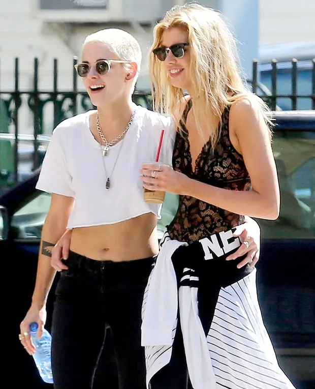 Hubungan Kristen dan Stella makin serius © usmagazine.com