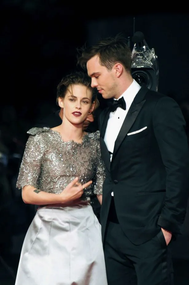 Kristen dan Nicholas tak pernah pacaran © FameFlynet
