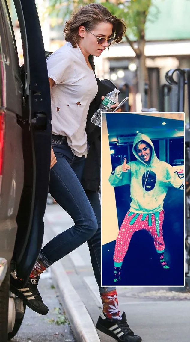 Kristen pakai kaos kaki marijuana, Miley banget ya? © istimewa
