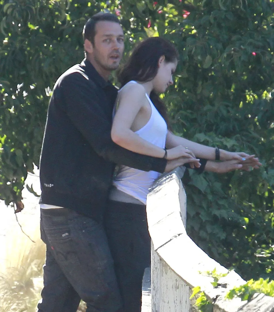 Foto perselingkuhan Rupert dan Kristen @ fameflynet.com