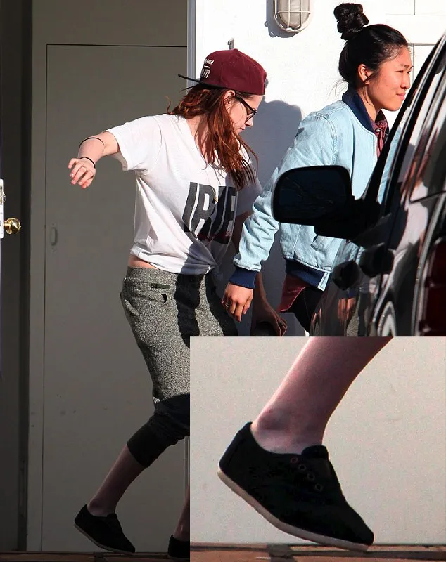 Kristen Stewart @ dailymail.co.uk