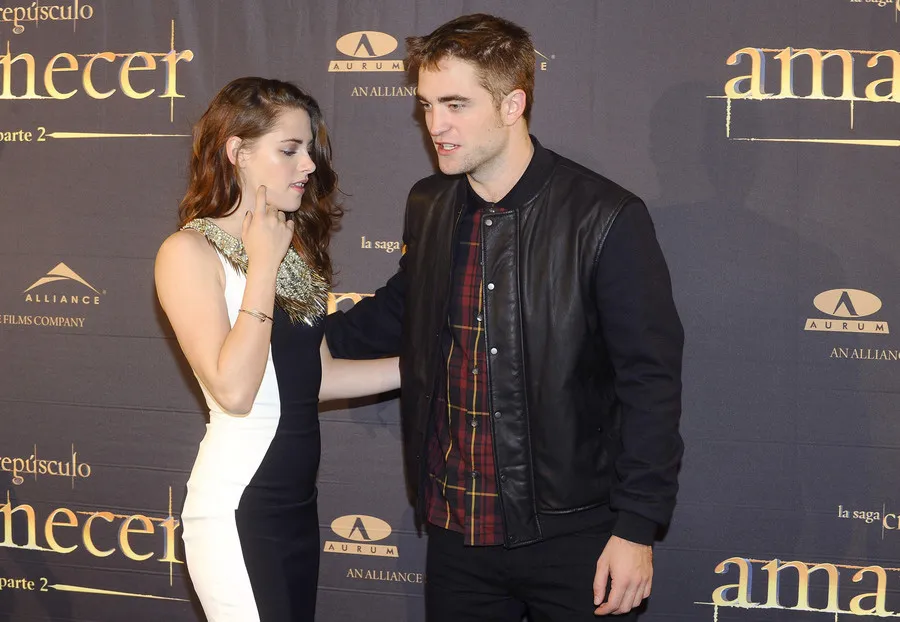 Kristen Stewart dan Robert Pattinson @ fameflynet.com