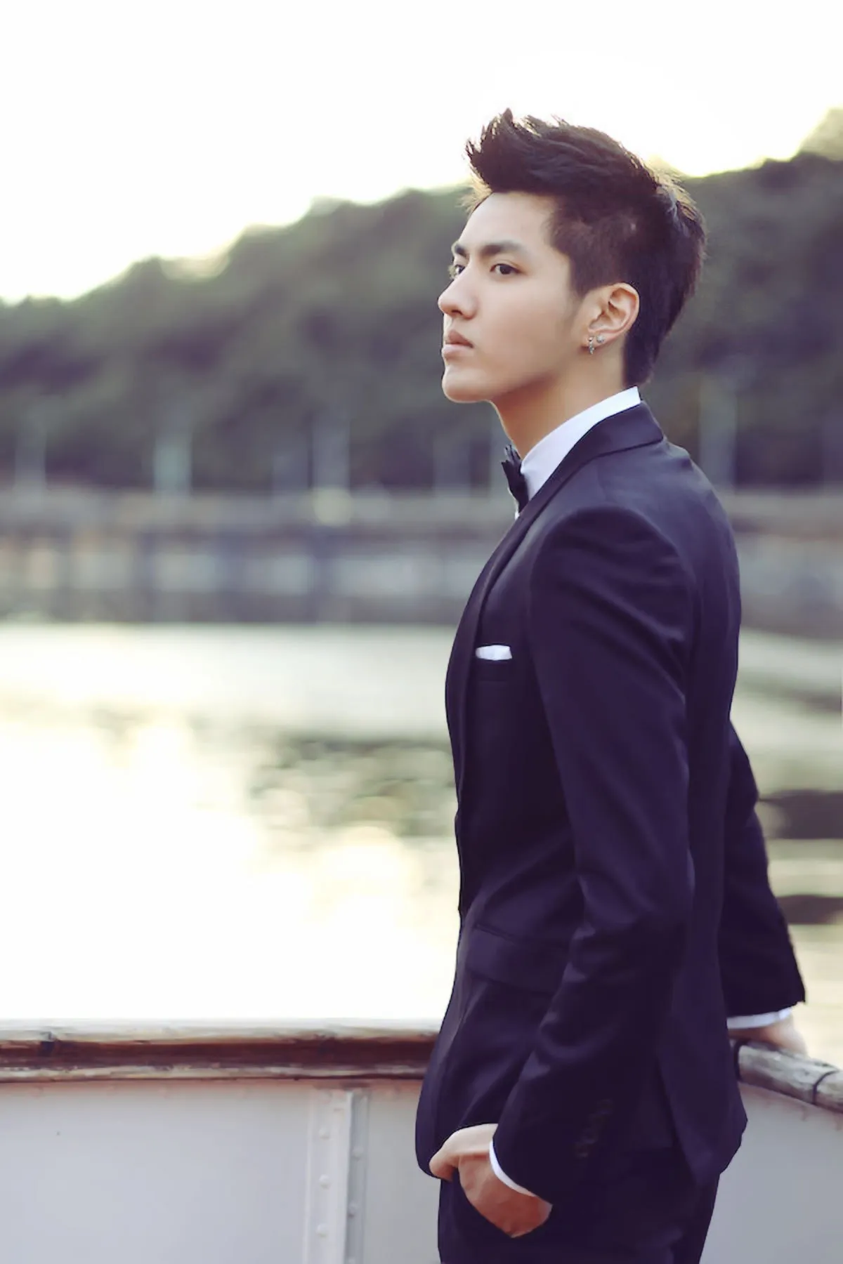 Pasca keluar dari EXO, Kris ternyata belum mendapatkan agensi di China. foto: fanpop.com