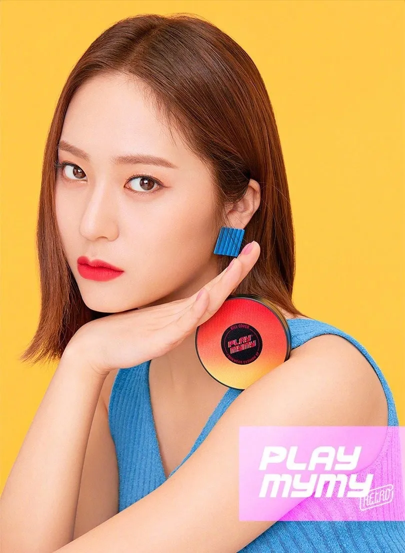 Cantiknya Krystal dengan lipstick merah. Credit: via functionlove.net