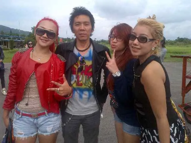 3 Kucing dan Bimbim Slank