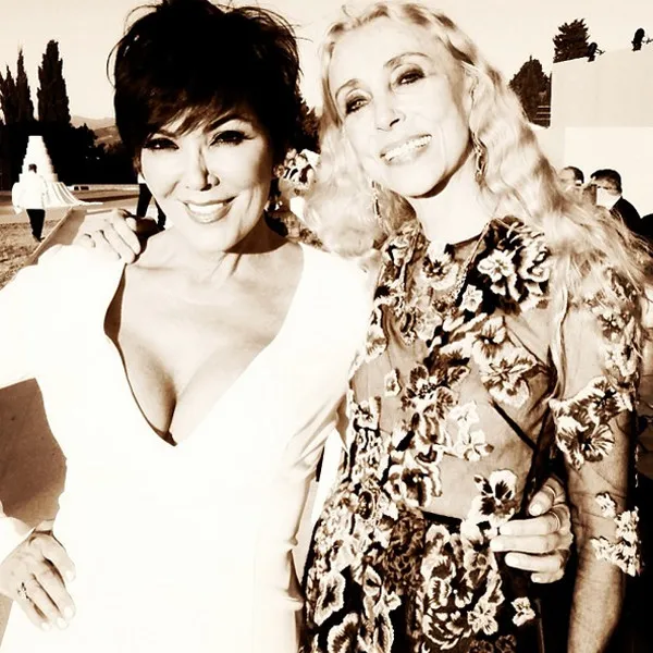 Coba cari di mana kuenya! @ eonline.com