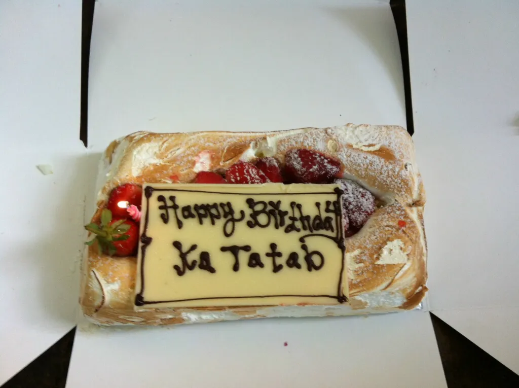 Roti Ultah untuk Chaca © KapanLagi.com/Hendra_Gunawan