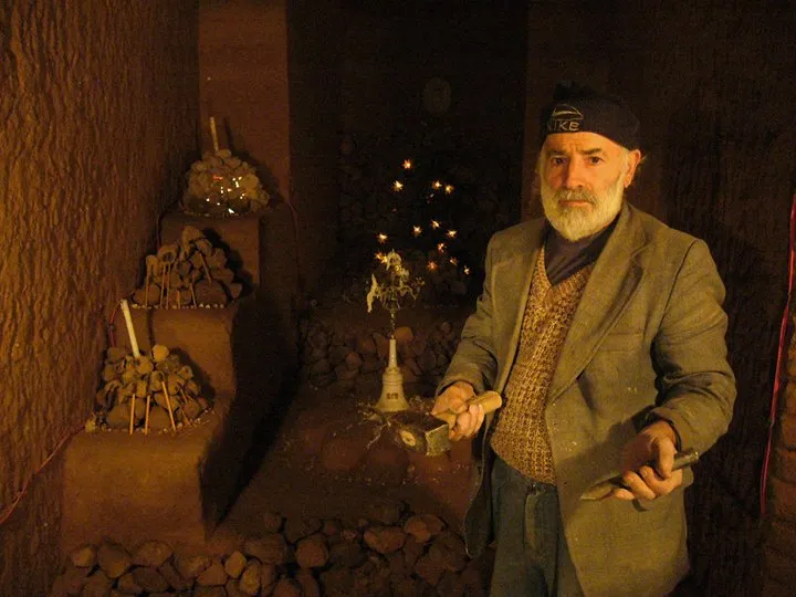 © facebook.com/LevonsDivineUnderground