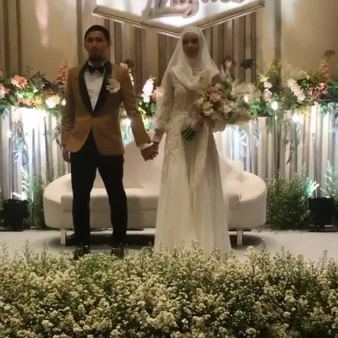 Resepsi Lindswell dan Hulaefi (credit: instagram.com/amrinaaa86) diambil 10/12/2018 pukul 11.00