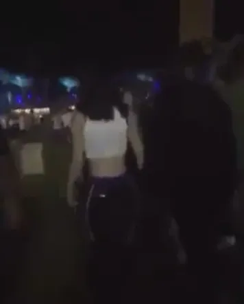 Kylie dan Travis ketahuan mesra di Coachella © Twitter.com