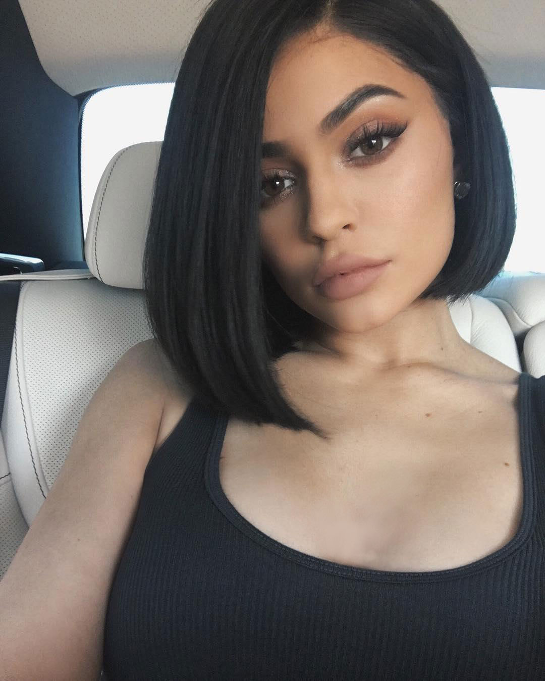 Kylie Jenner Ubah Gaya Rambut Jadi Pendek Lebih Cantik Atau