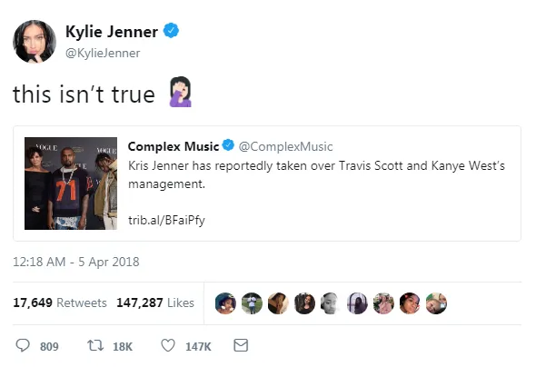Kylie Jenner tepis kabar yang menyebut Kris Jenner jadi manajer Travis Scott dan Kanye West © twitter.com/KylieJenner