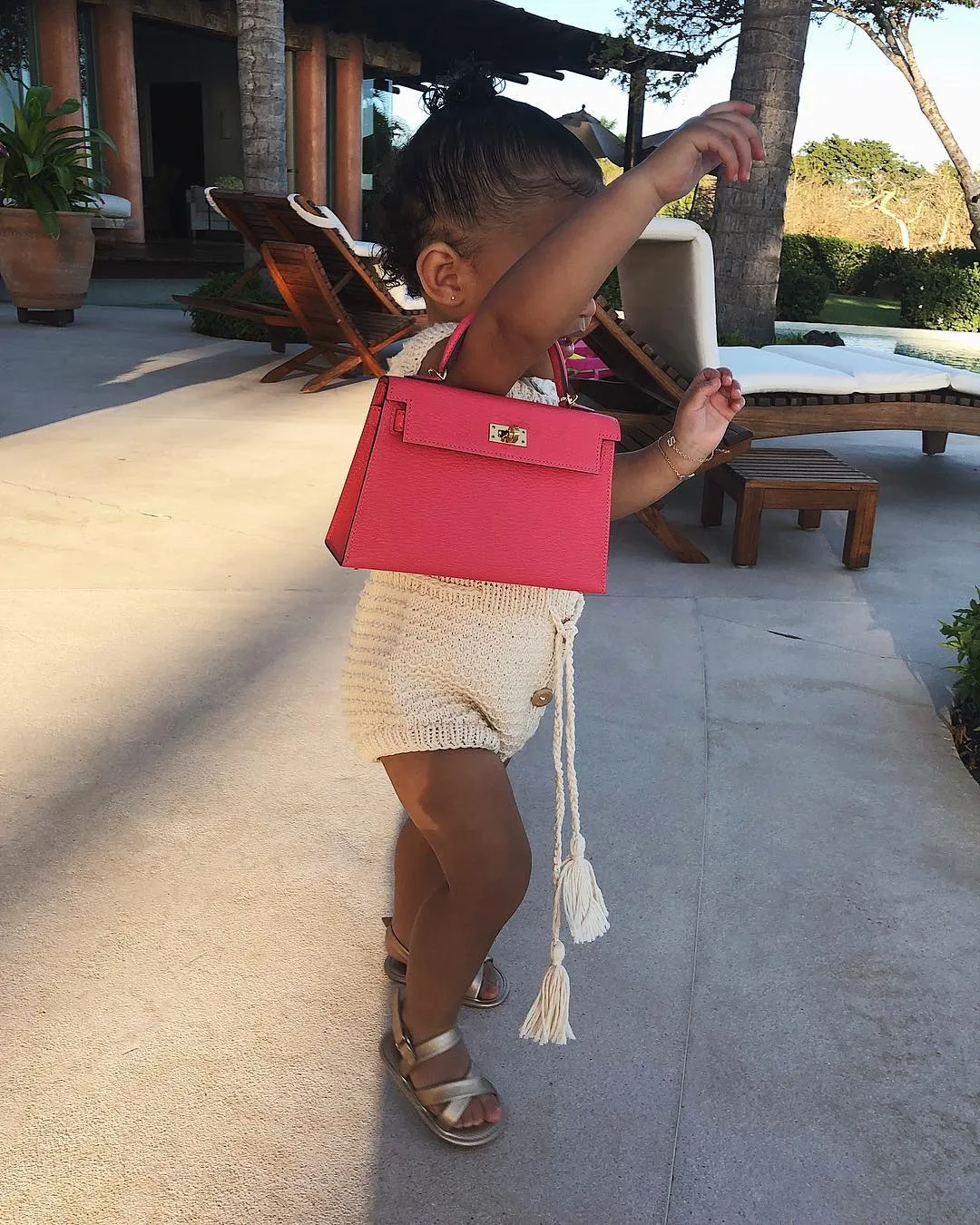 Stormi sudah punya tas Hermes sendiri! © instagram.com/kyliejenner