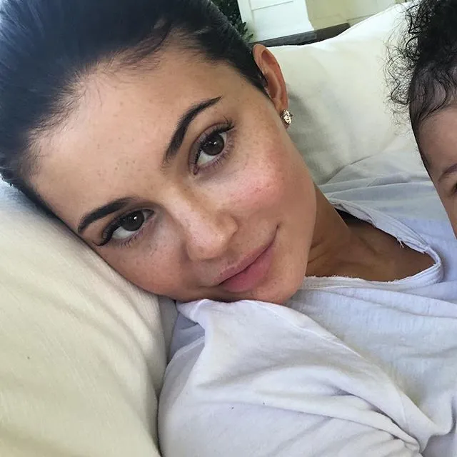 Kylie putuskan hapus semua foto wajah baby Stormi © instagram.com/kyliejenner