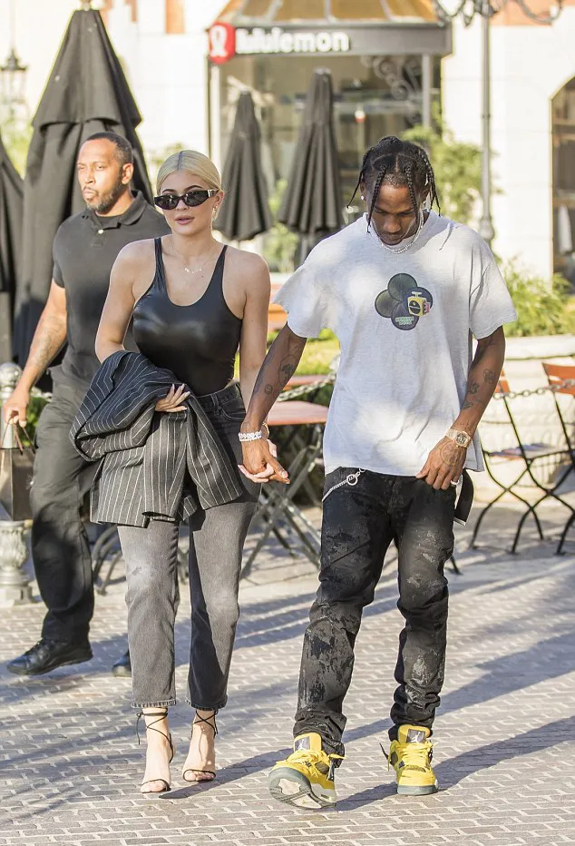 BackGrid via dailymail.co.uk