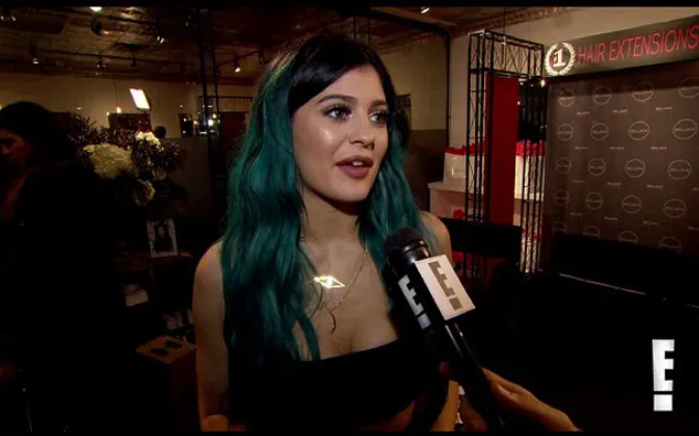 Kylie muak dengan tuduhan operasi plastik @ E! News