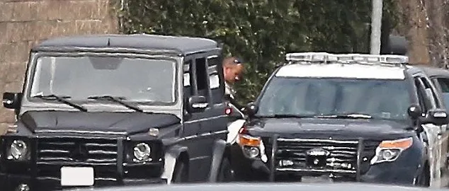 Kylie Jenner kena tilang @ dailymail.co.uk