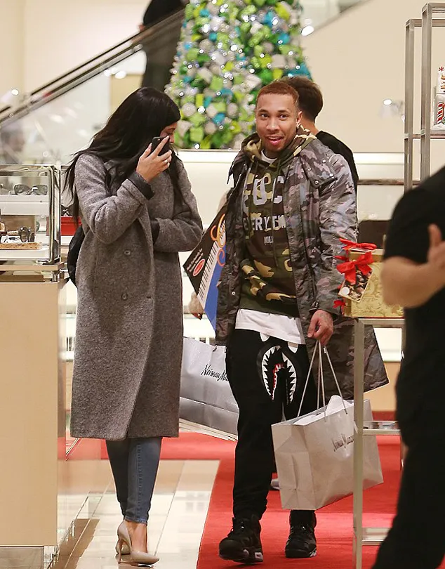 Kylie dan Tyga makin romantis ©splashnews.com