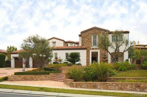 Rumah baru Kylie Jenner @ tmz.com
