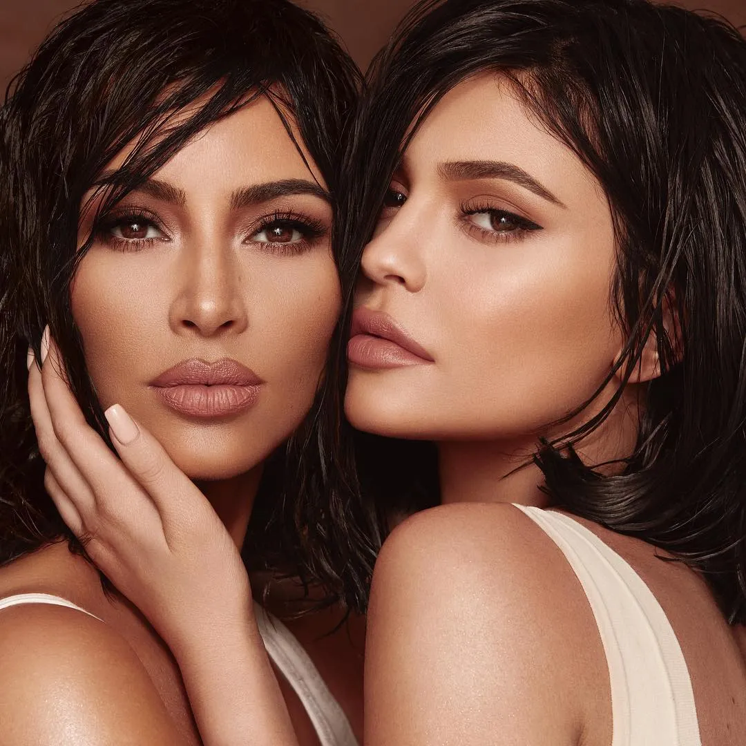 Kolaborasi kedua Kim-Kylie dalam bisnis kosmetik. (instagram.com/kyliejenner 16/11/2018 17:07)