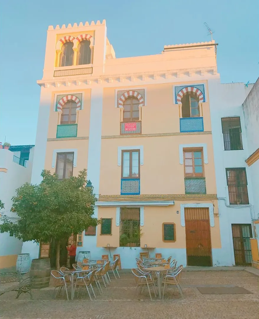 Cafe ini berlokasi di Cordoba © instagram.com/kyo1122