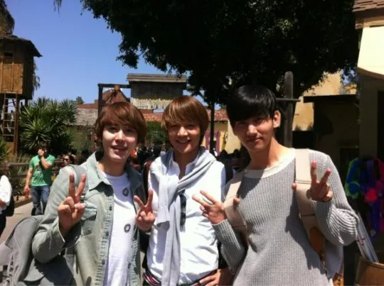 Nah kalau ini adalah anggota Kyu-Line yang populer itu via © Soompi