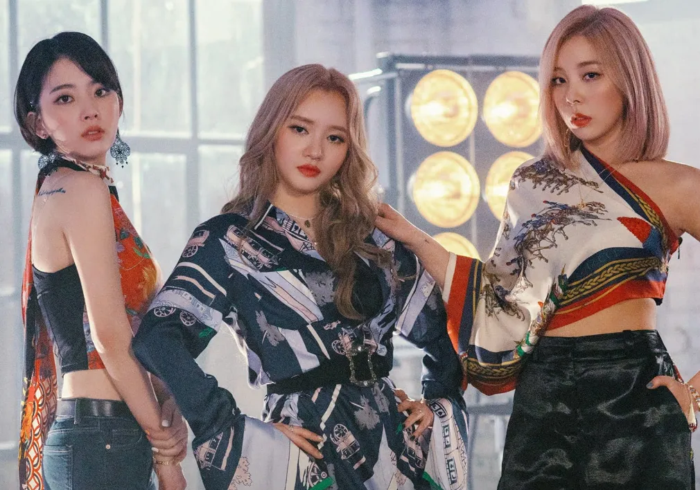 Ladies' Code - I'll Smile Even If It Hurts (Terjemahan)