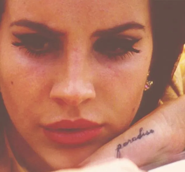 Tato Lana Del Rey @ dailymail.co.uk