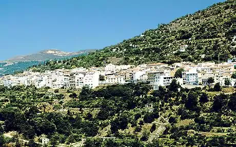 Lanjaron melarang warganya meninggal sebelum pemerintah dapat menemukan lahan pemakaman bagi mereka © istimewa