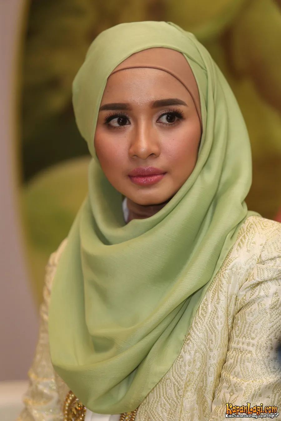 Berita Laudya Cynthia Bella. 
