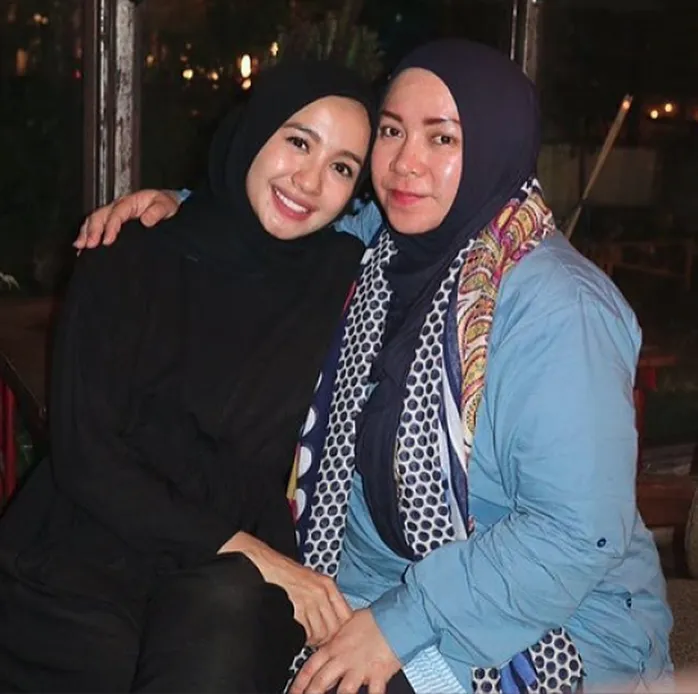 Melly sudah anggap Bella seperti anak sendiri / Credit: @laudyacynthiabella